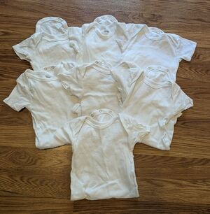 Bundle Of 7 Gerber White Organic Cotton Baby Onesies, 24m